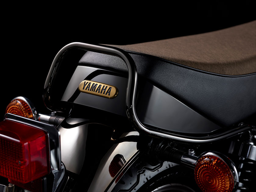 SR400 CraftBuild外装セット&ブラッククロムメッキセット - バイク用品