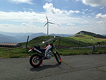 雲の上の道