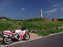 角島灯台とRZV