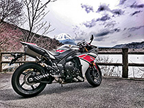 富士山とR1