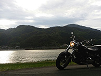 円山川のほとりで・・