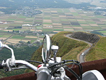 秋霧の向こうに