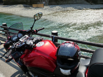 せせらぎとＦＺ-1