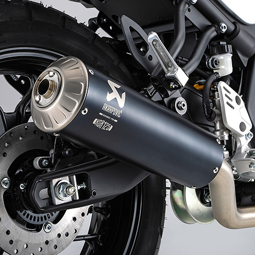 アクラポビッチ フルエキゾーストマフラー XSR125